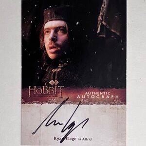 THE HOBBIT Autograph Card / RYAN GAGE as Alfrid / ‘Desolation Of Smaug’ / LOTR
